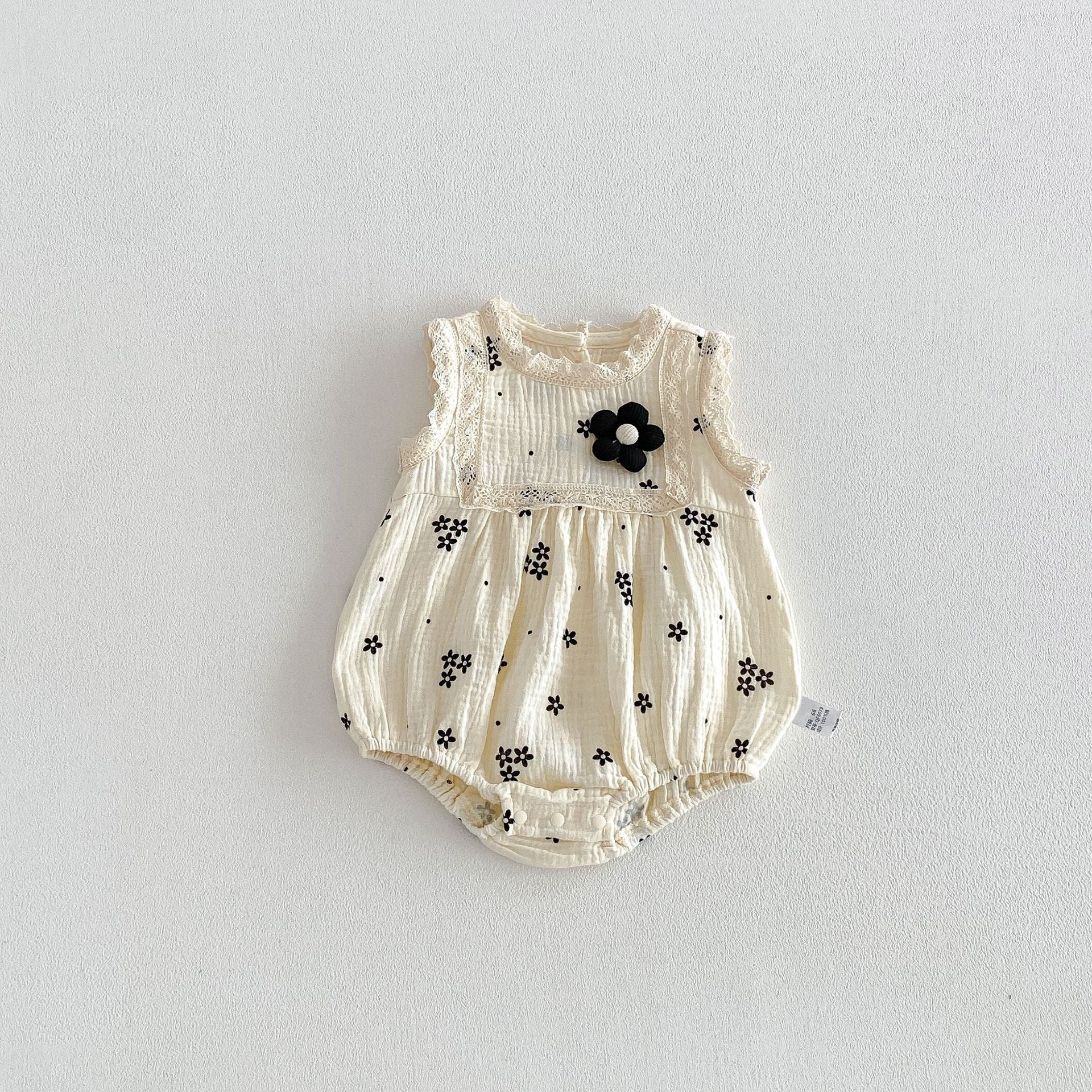 Summer Arrival Baby Girls Sleeveless Flowers Pattern Lace Trim Bodysuit